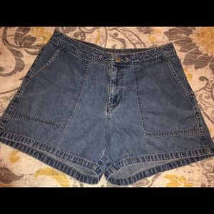 Bass vintage jean shorts